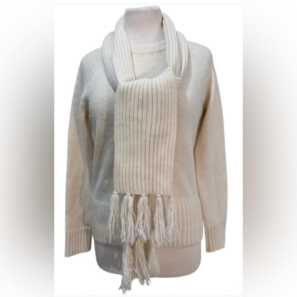 Size M LOFT Sweater and Scarf Set